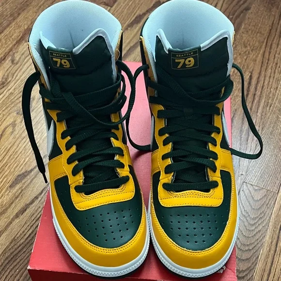 NEW! Nike Terminator High Seattle SuperSonics Green and Yellow - Picture 2 of 6